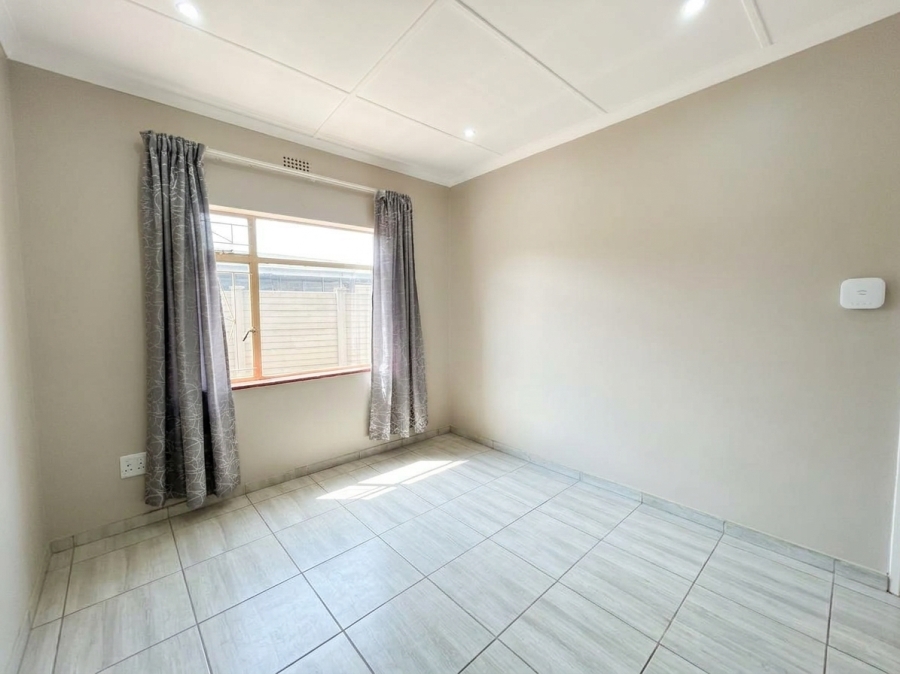 To Let 4 Bedroom Property for Rent in Sasolburg Ext 12 Free State